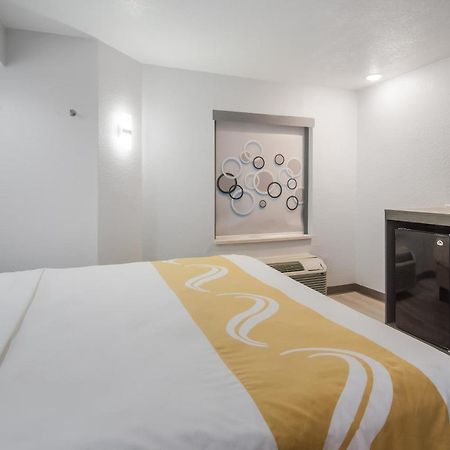 Quality Inn & Suites Richardson-Dallas Bagian luar foto
