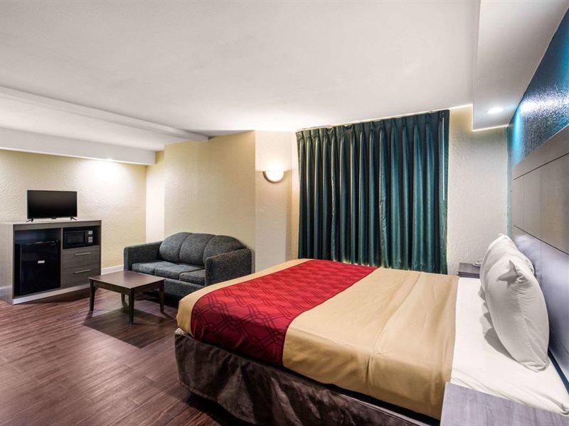 Quality Inn & Suites Richardson-Dallas Bagian luar foto