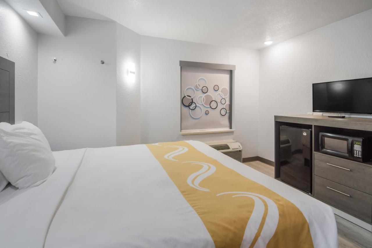 Quality Inn & Suites Richardson-Dallas Bagian luar foto