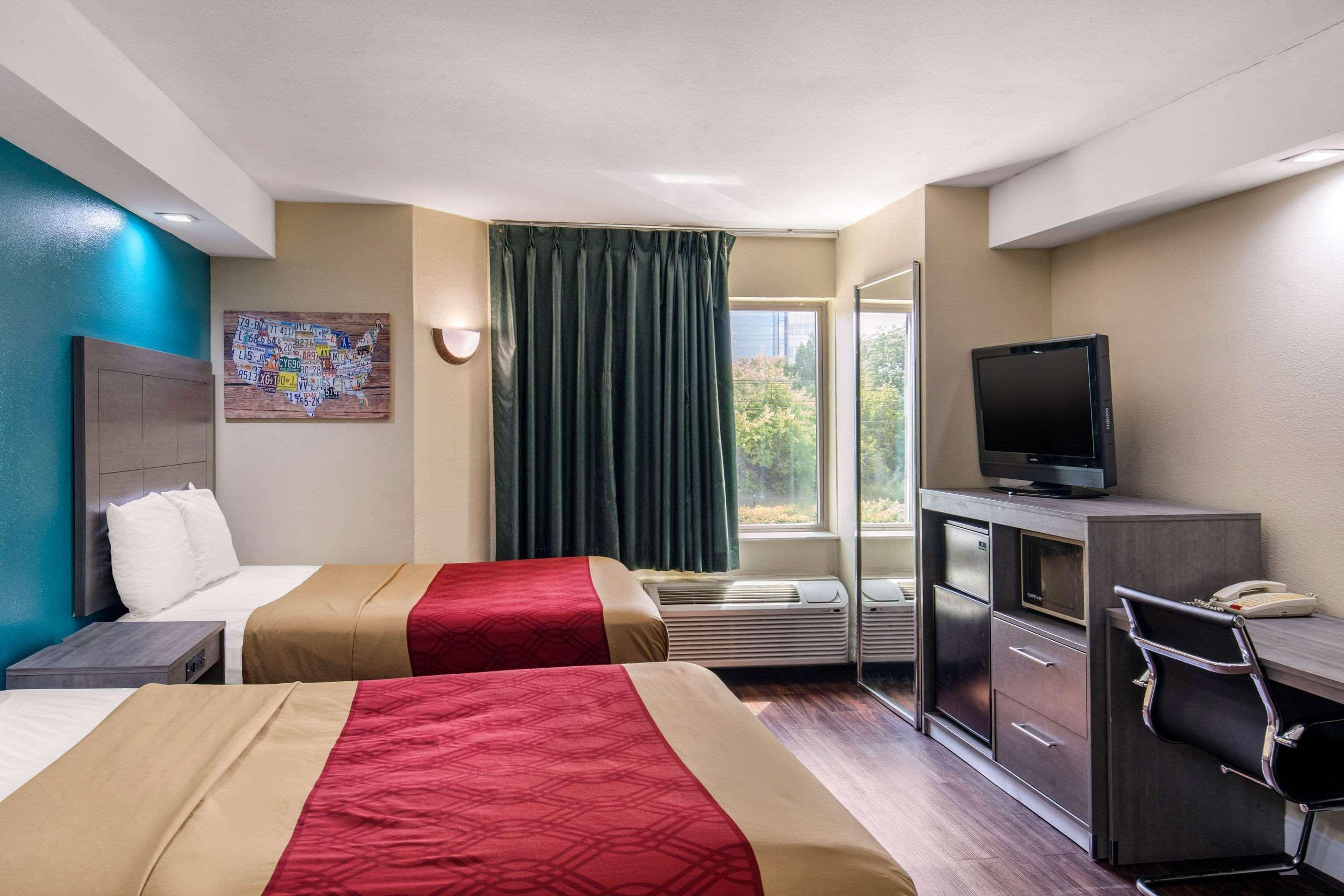 Quality Inn & Suites Richardson-Dallas Bagian luar foto
