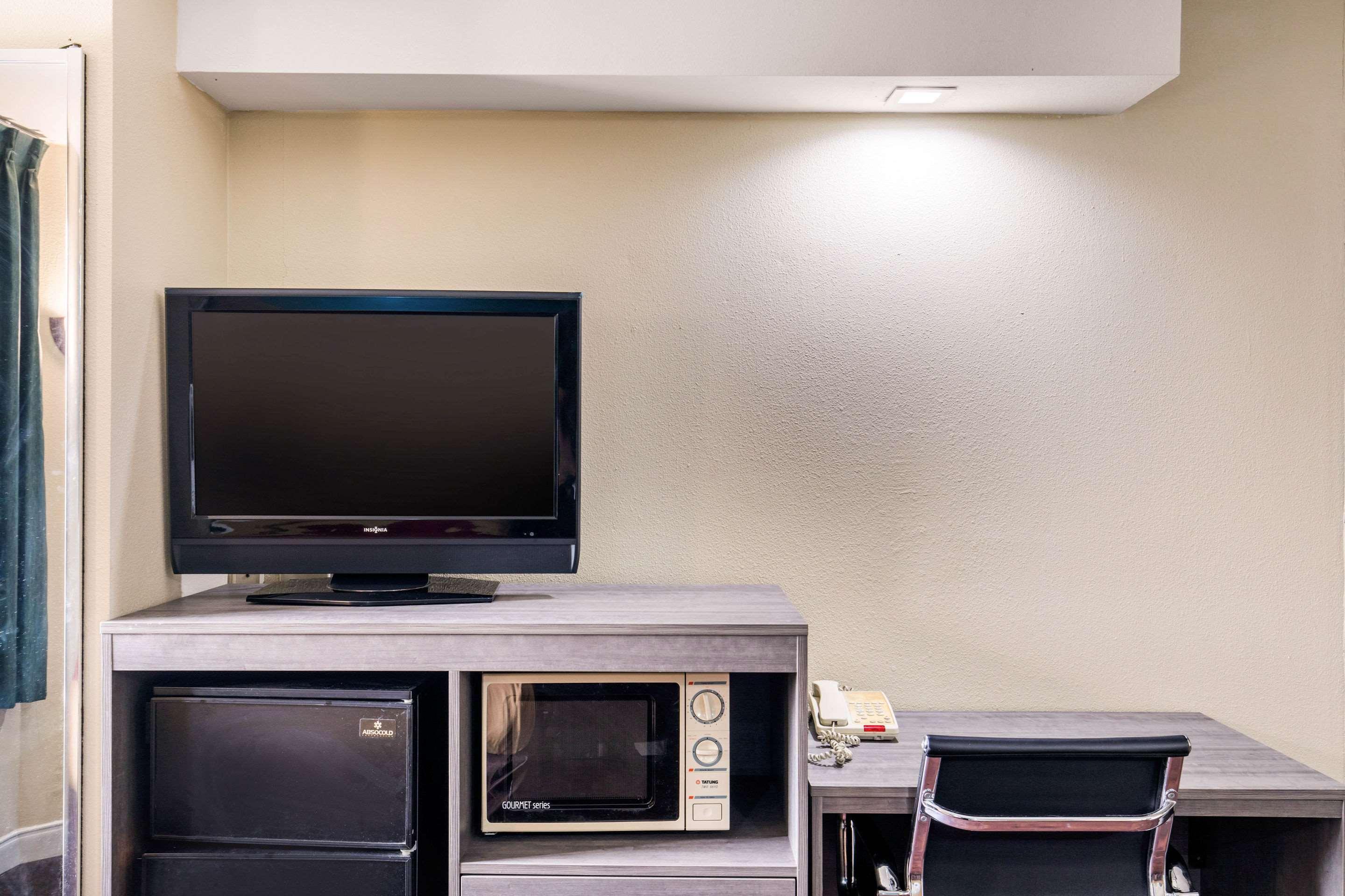 Quality Inn & Suites Richardson-Dallas Bagian luar foto