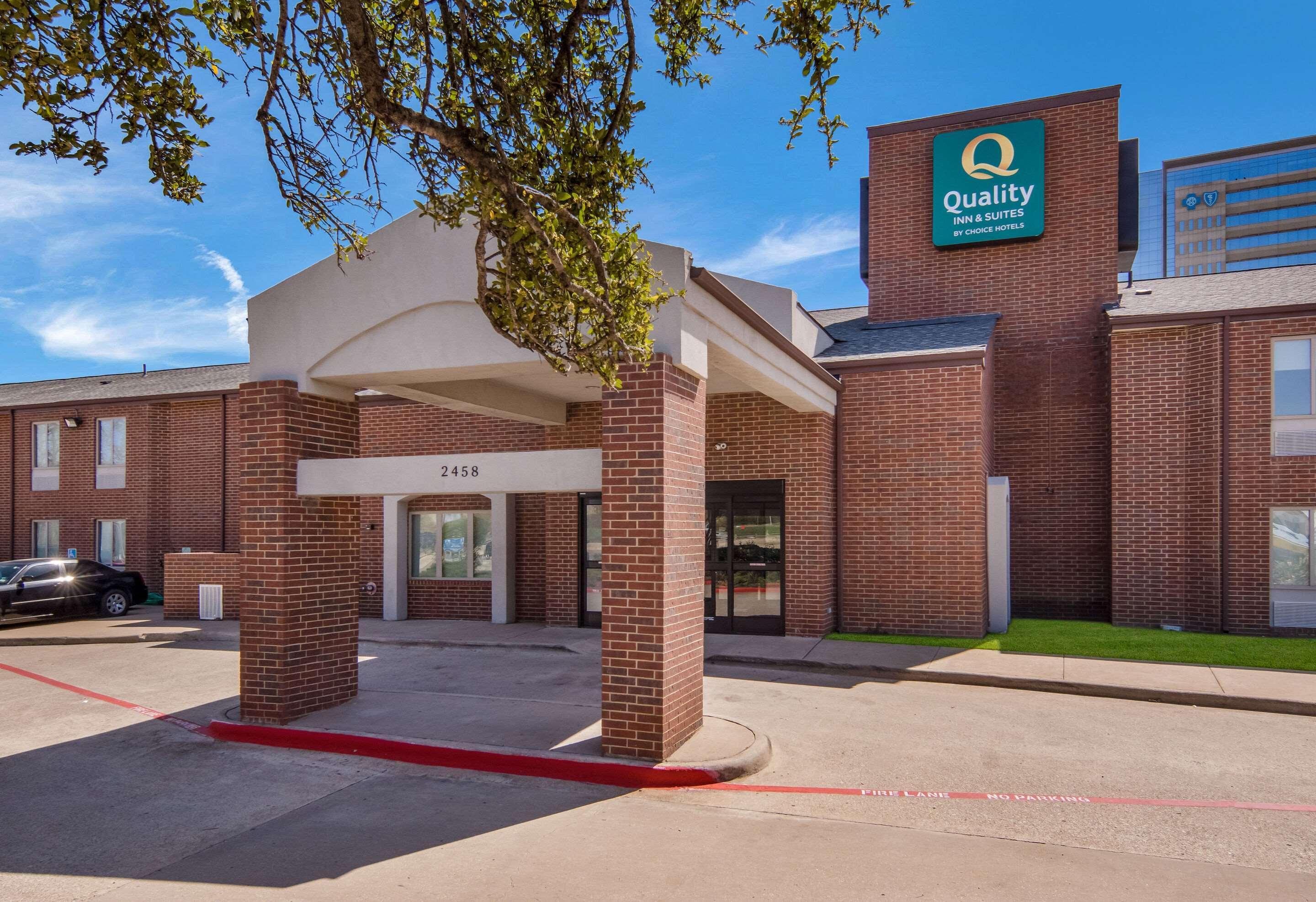 Quality Inn & Suites Richardson-Dallas Bagian luar foto