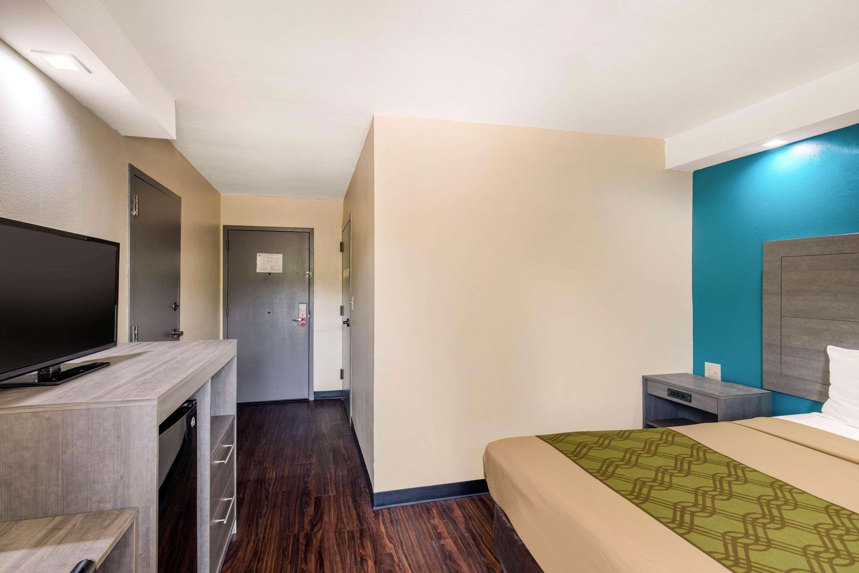 Quality Inn & Suites Richardson-Dallas Bagian luar foto