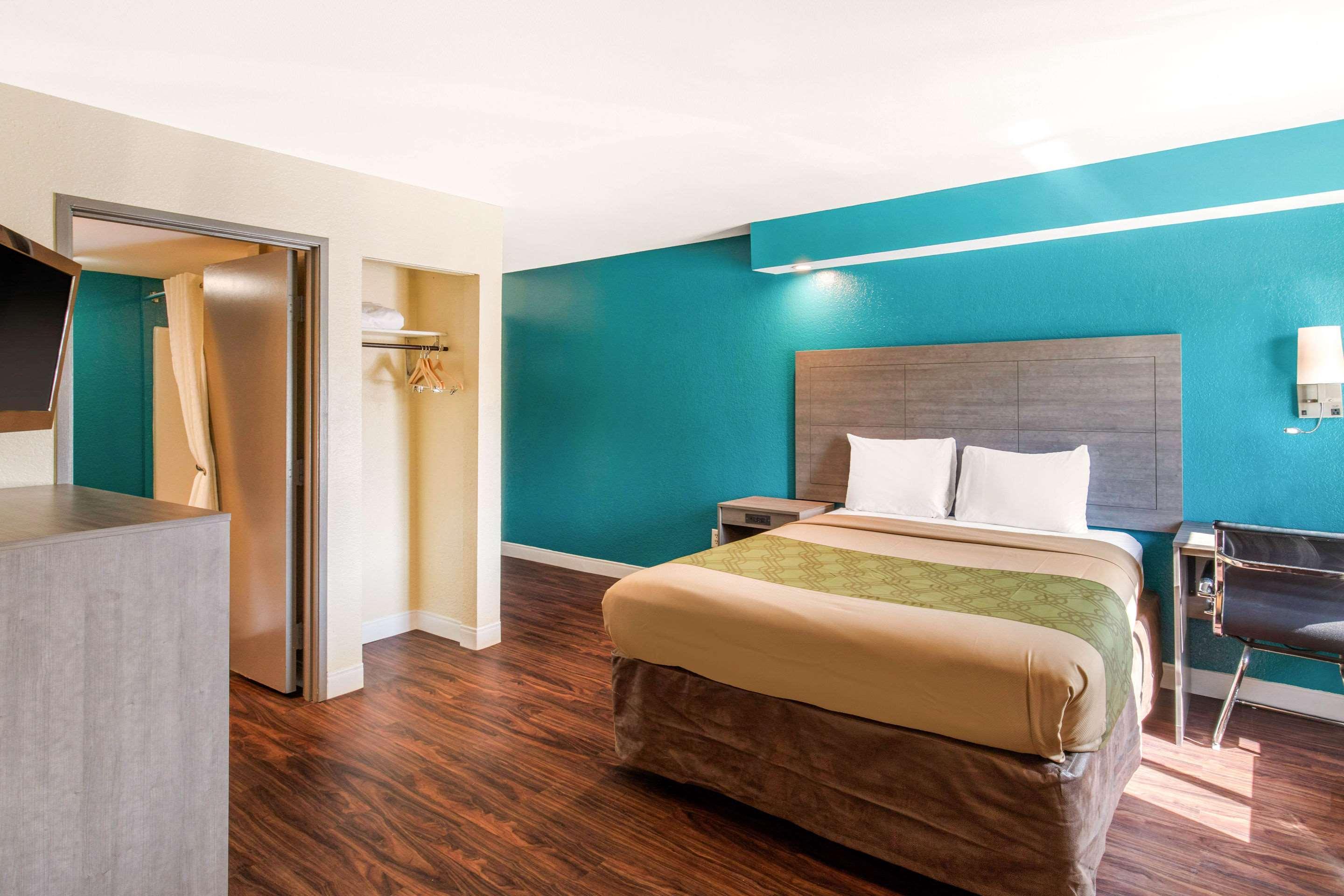 Quality Inn & Suites Richardson-Dallas Bagian luar foto