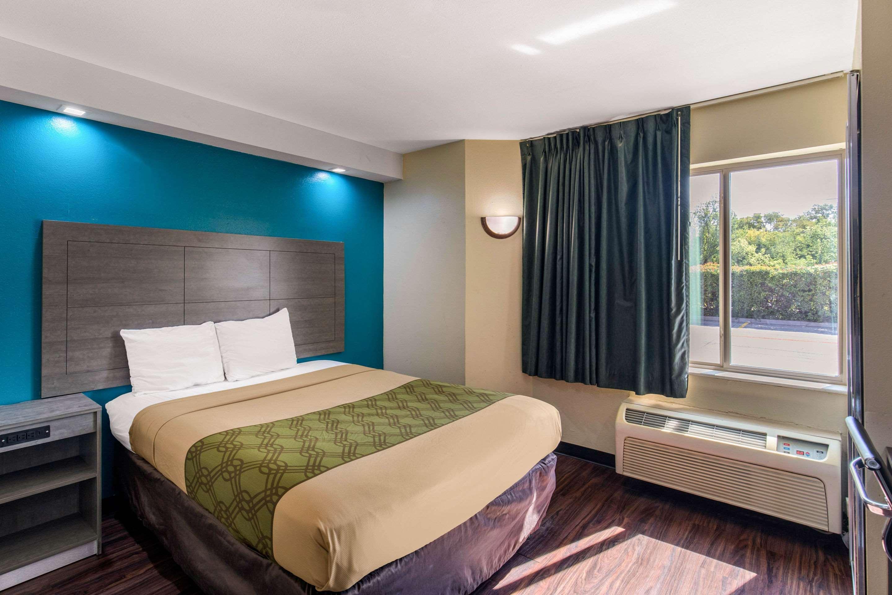 Quality Inn & Suites Richardson-Dallas Bagian luar foto