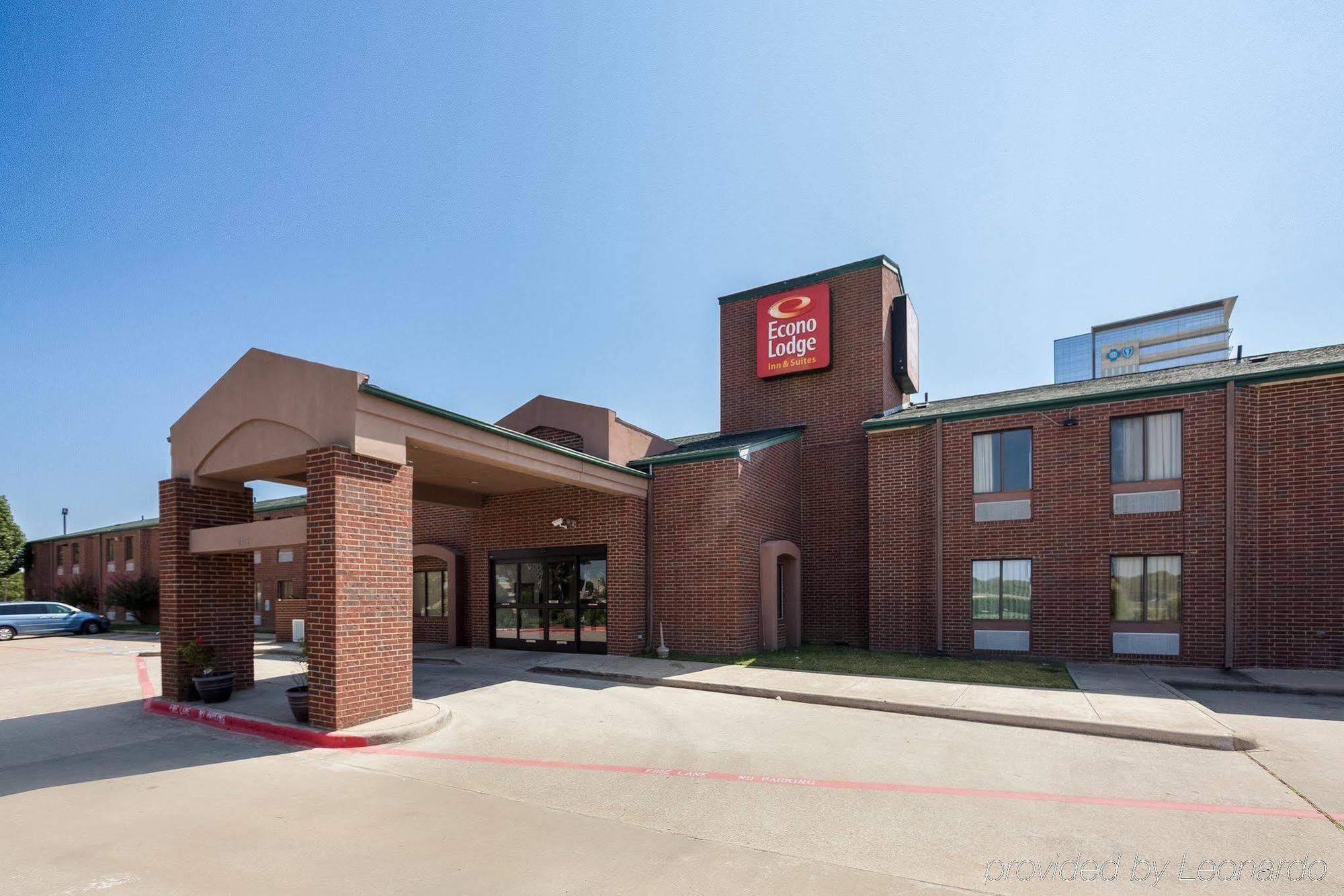 Quality Inn & Suites Richardson-Dallas Bagian luar foto